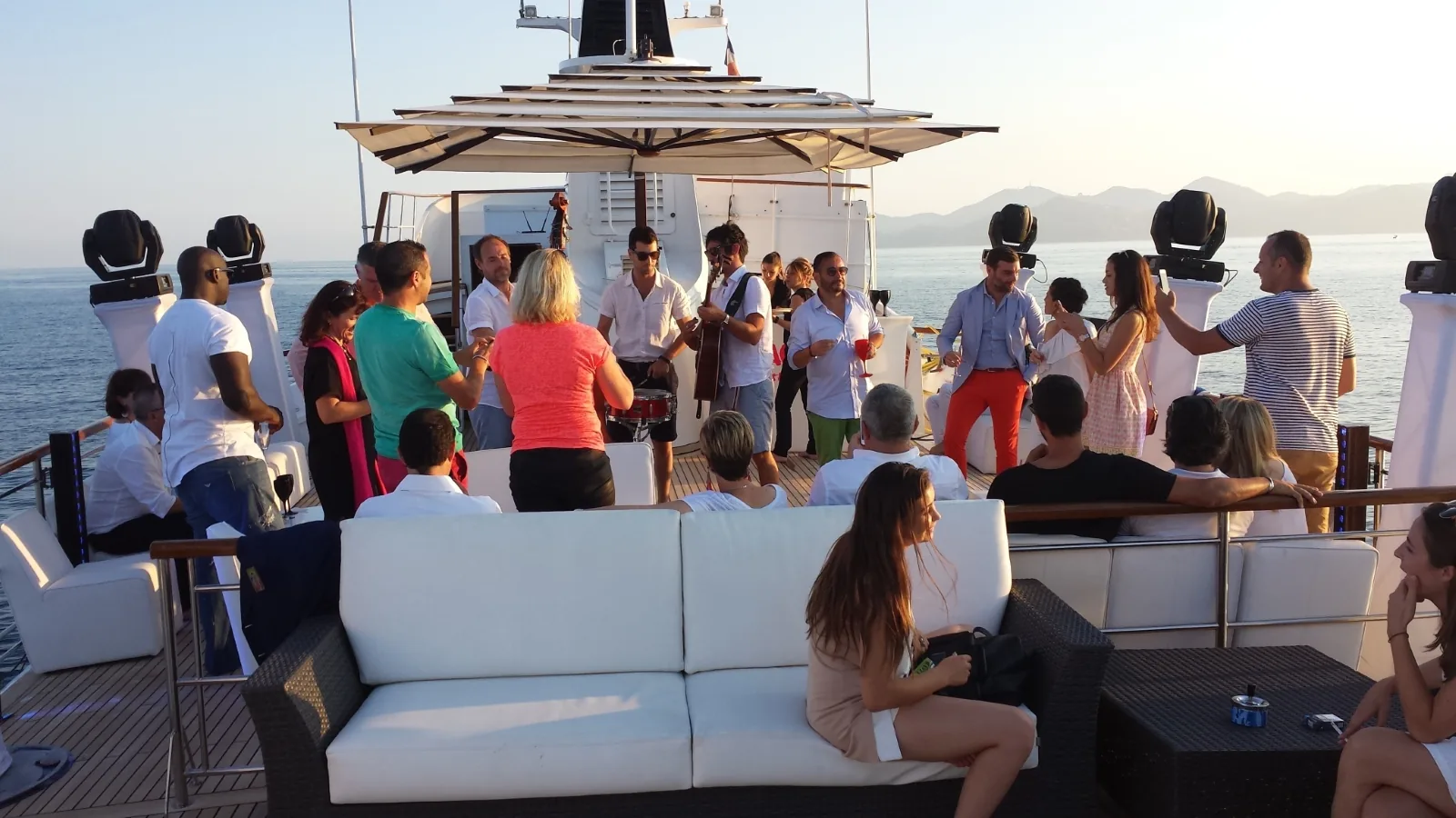 LADY JERSEY - photo 11 yacht charter Monaco