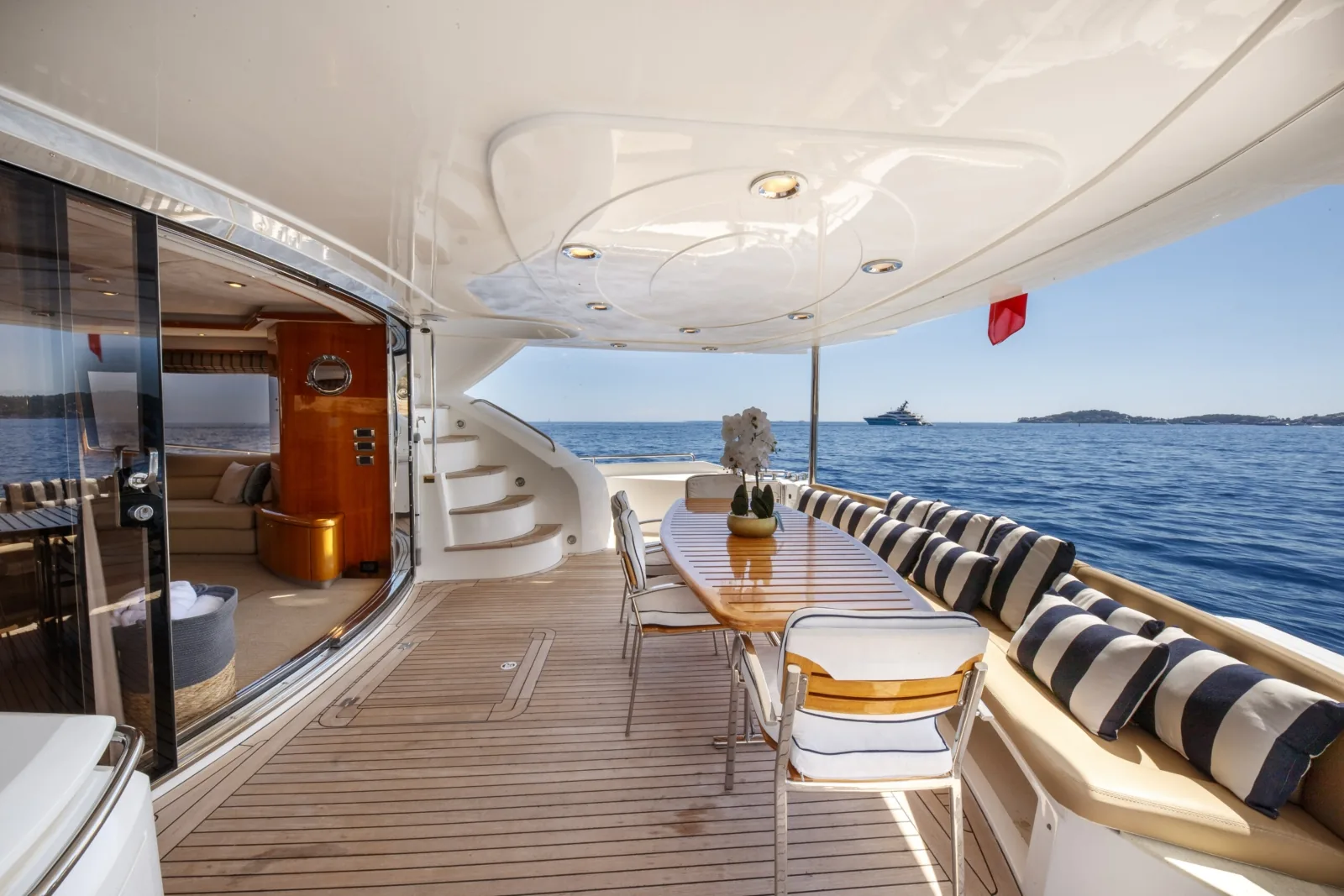 LADY YOUSRA - photo 12 yacht charter Monaco