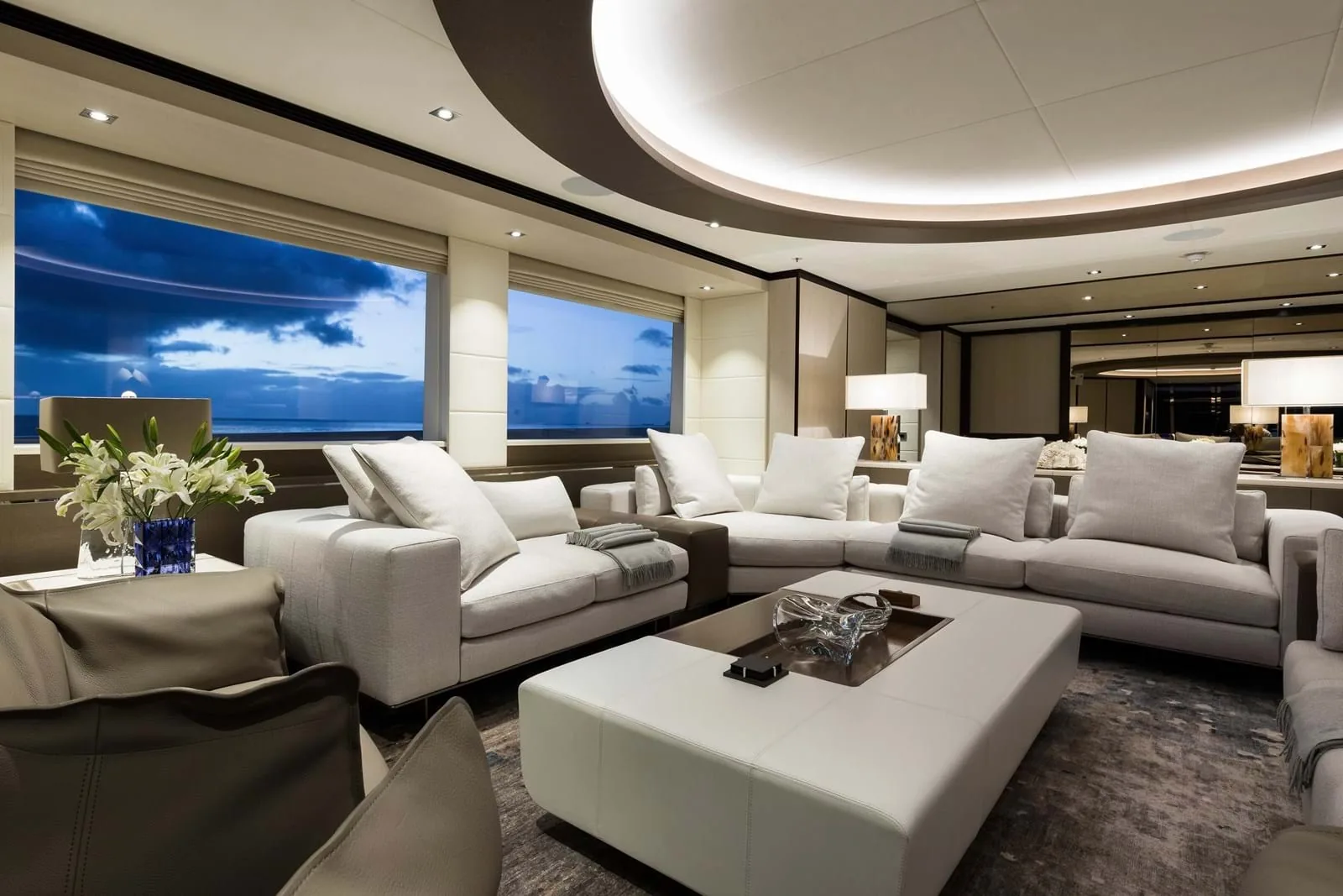 LAURENTIA - photo 19 yacht charter Monaco