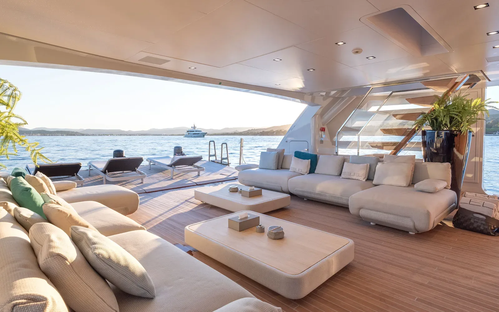 LEL - photo 7 yacht charter Monaco