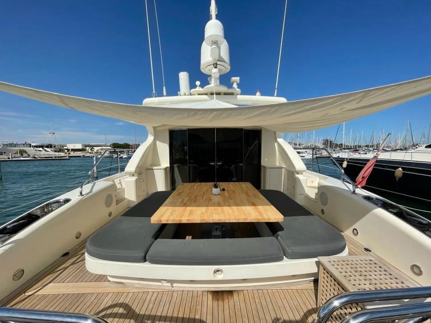 LEOPARD 24 - photo 9 yacht charter Monaco