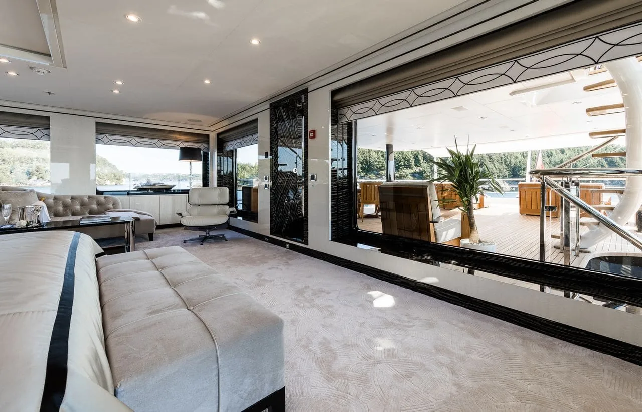 LILI - photo 17 yacht charter Monaco