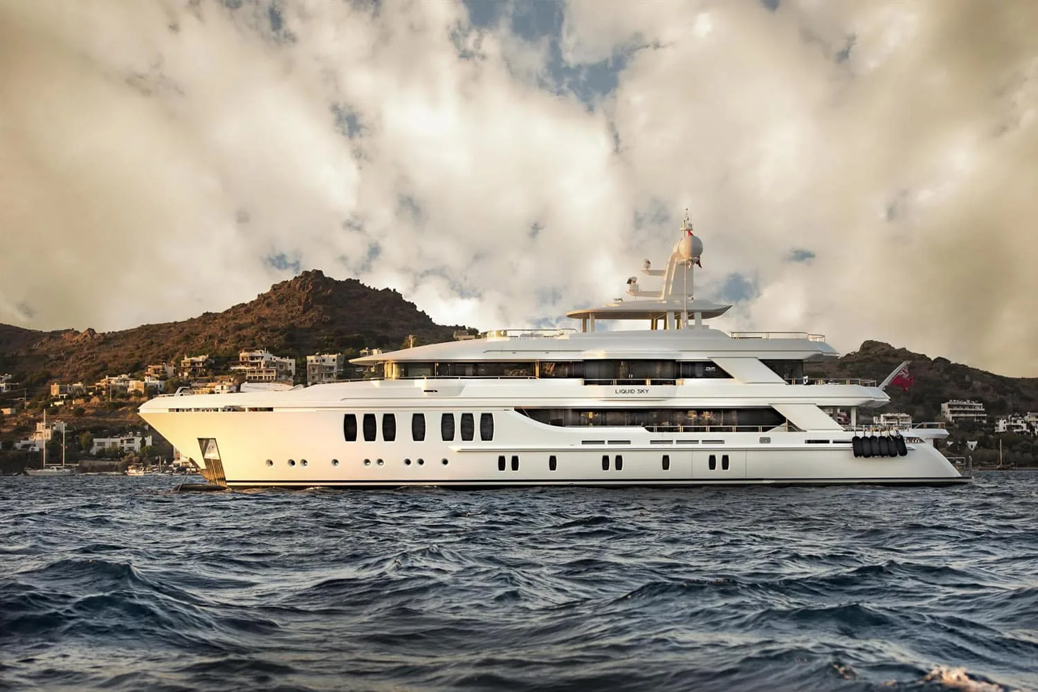 LIQUID SKY - photo 3 yacht charter Monaco