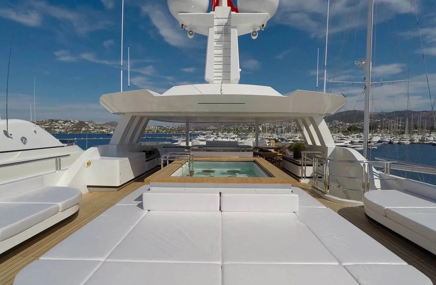 LIQUID SKY - photo 7 yacht charter Monaco