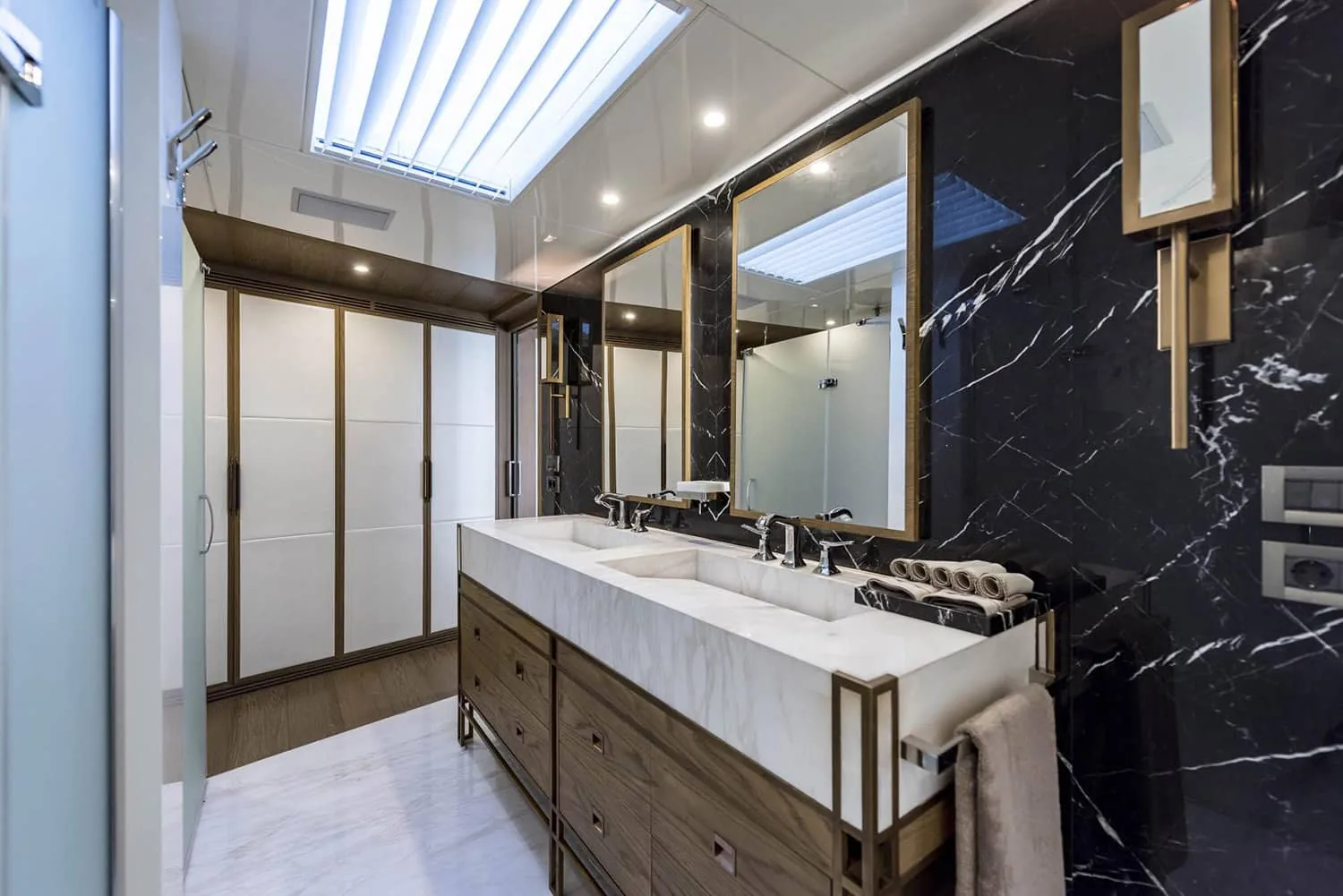 LIQUID SKY - photo 19 yacht charter Monaco