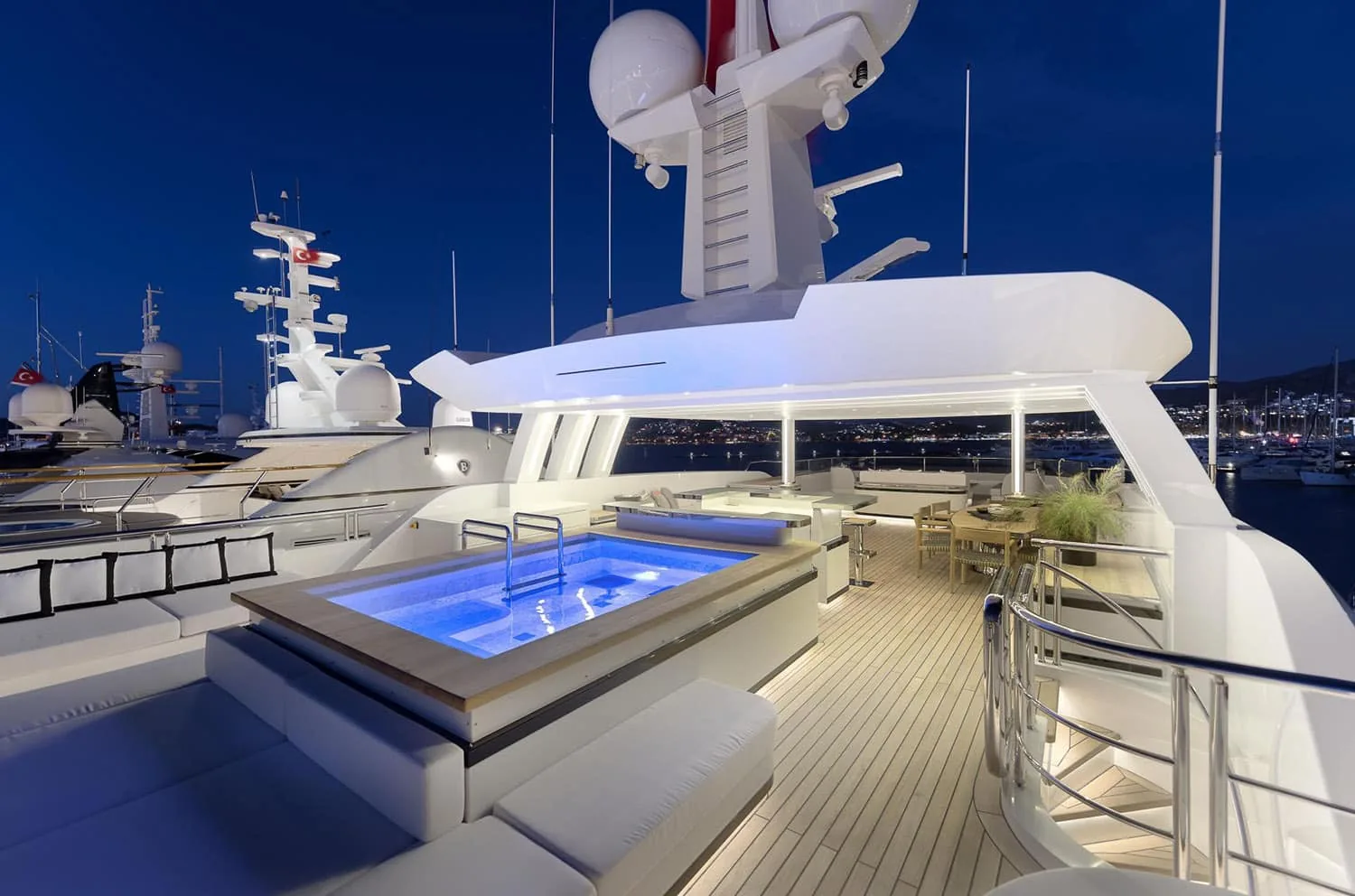 LIQUID SKY - photo 22 yacht charter Monaco