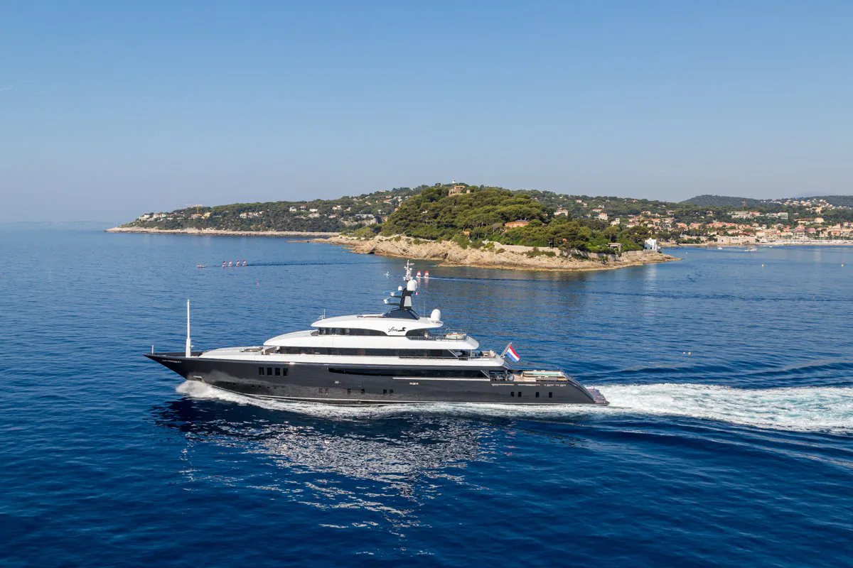 LOON - photo 7 yacht charter Monaco