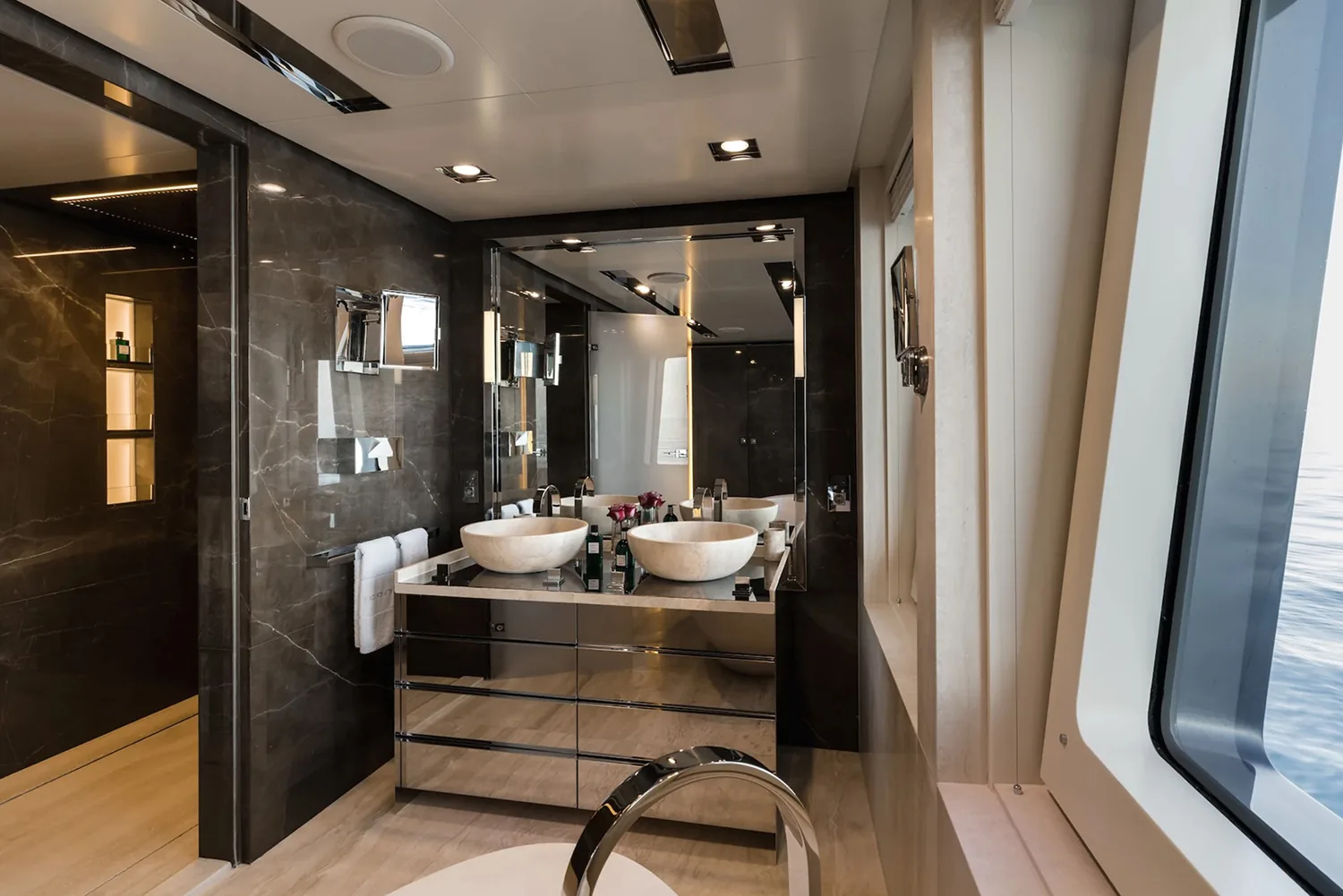 LOON - photo 30 yacht charter Monaco