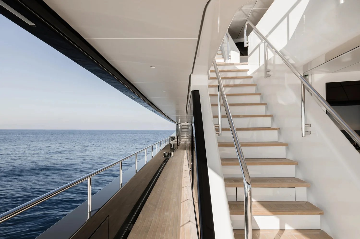 LOON - photo 40 yacht charter Monaco