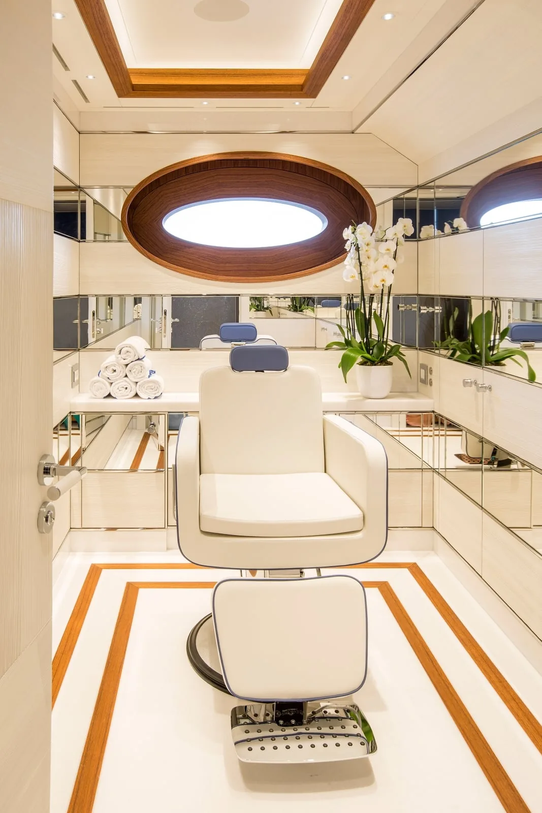MADSUMMER - photo 43 yacht charter Monaco
