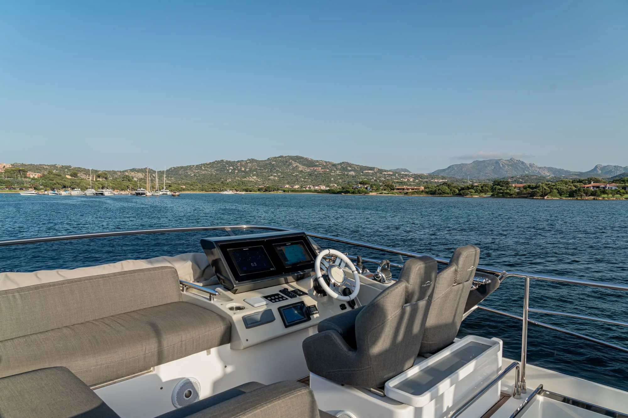 MANARA I - photo 9 yacht charter Monaco