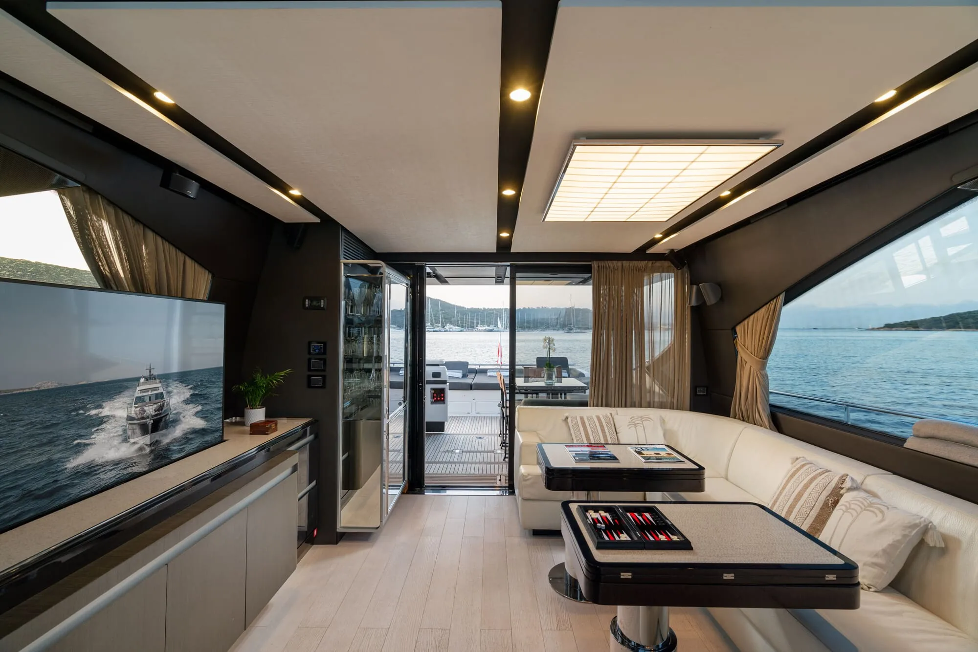 MANARA I - photo 12 yacht charter Monaco