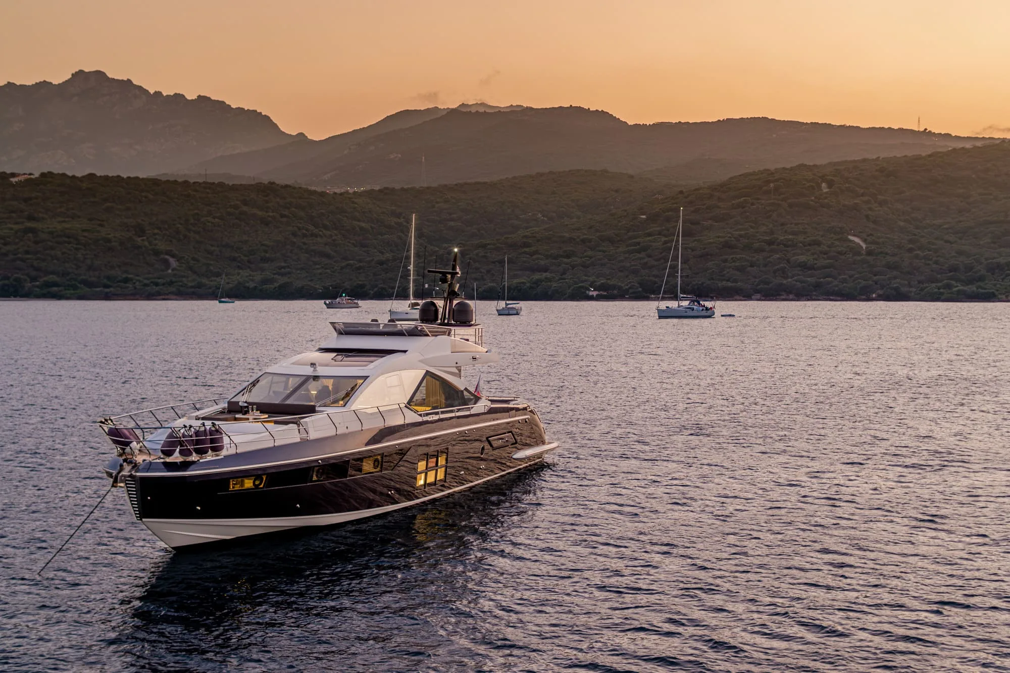 MANARA I - photo 27 yacht charter Monaco