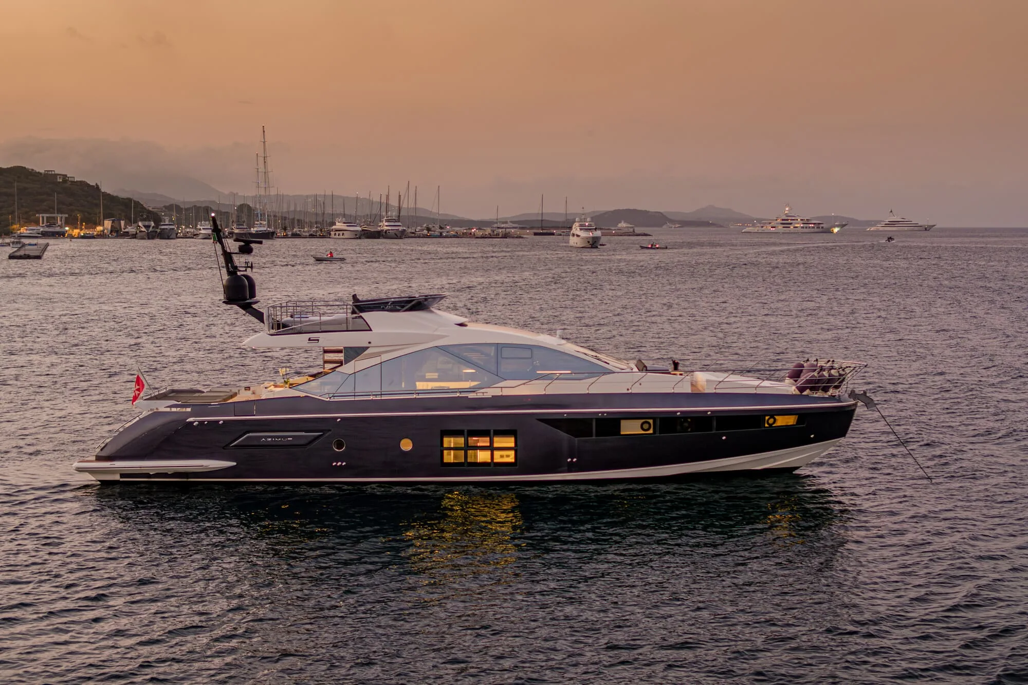 MANARA I - photo 29 yacht charter Monaco