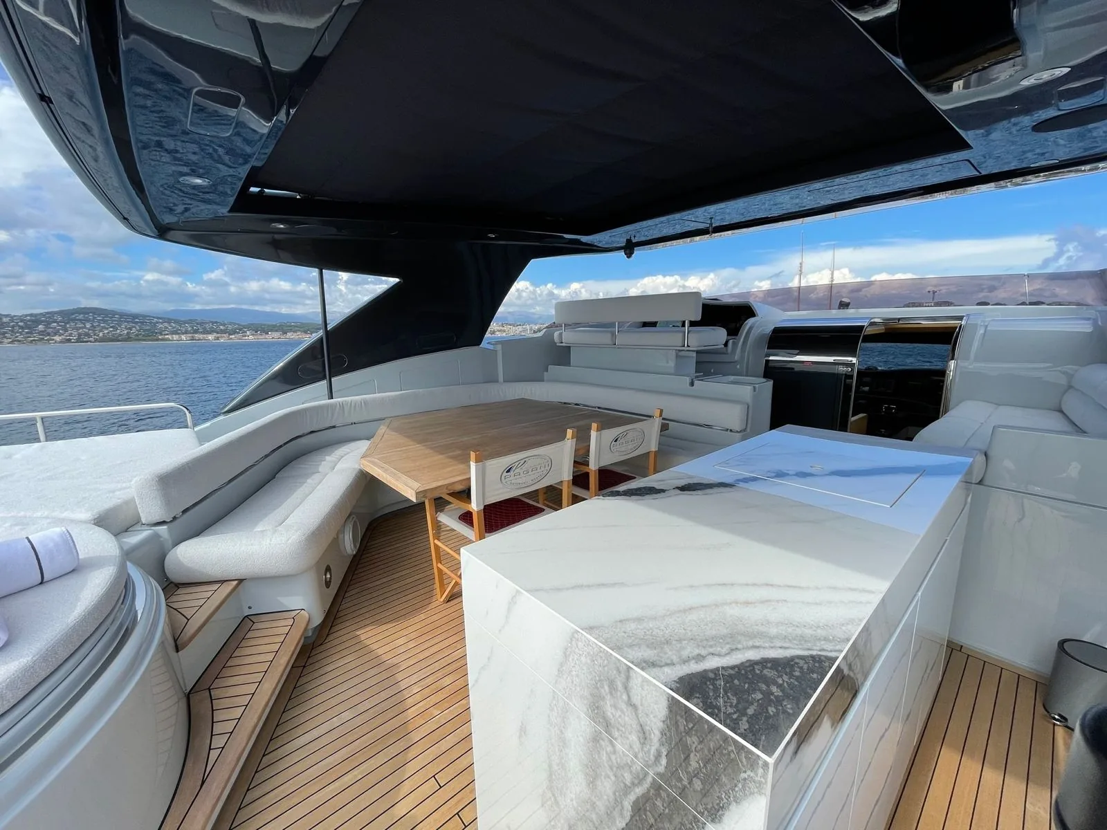 MAXI BEER - photo 4 yacht charter Monaco