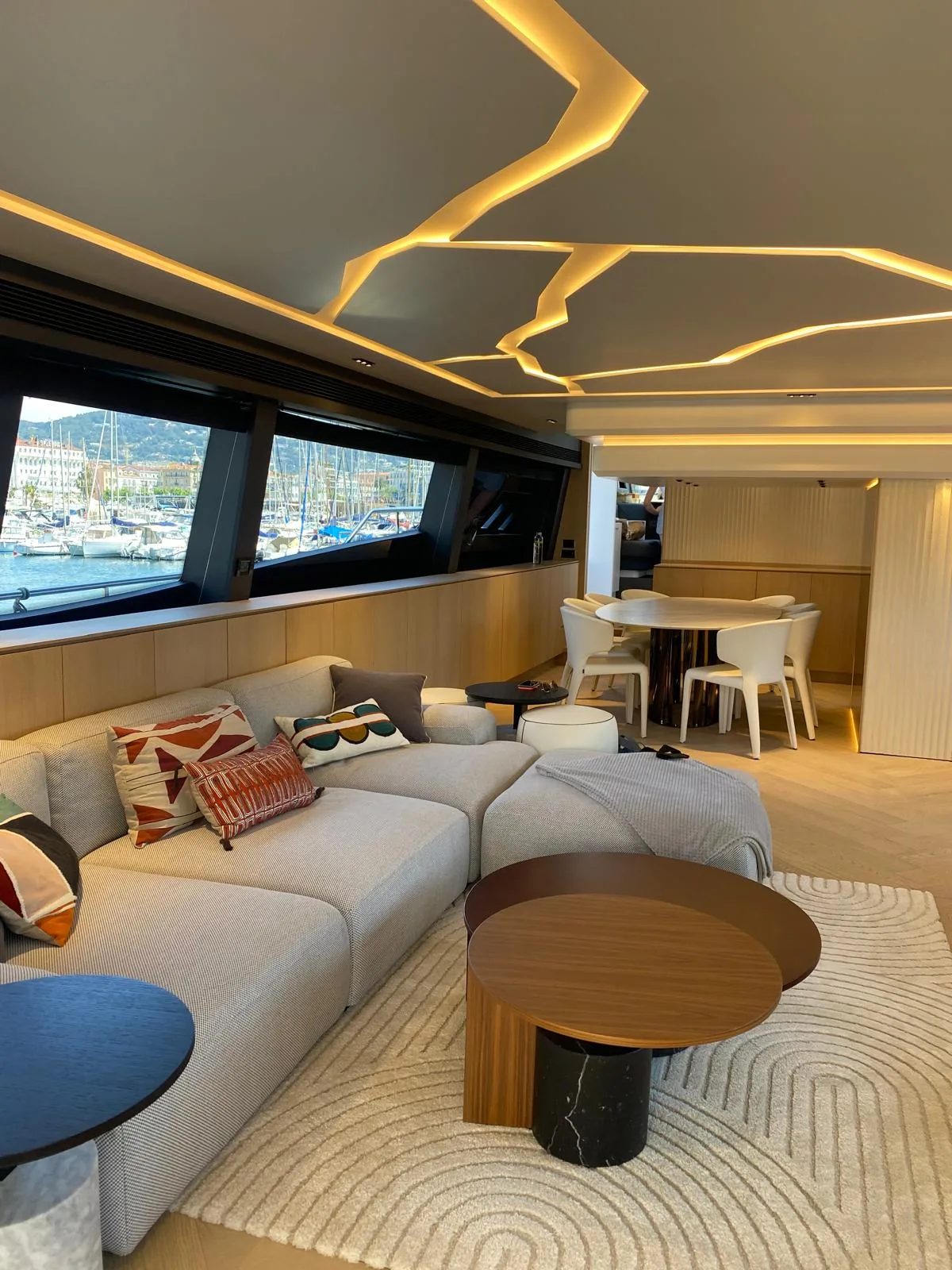 MAXI BEER - photo 5 yacht charter Monaco