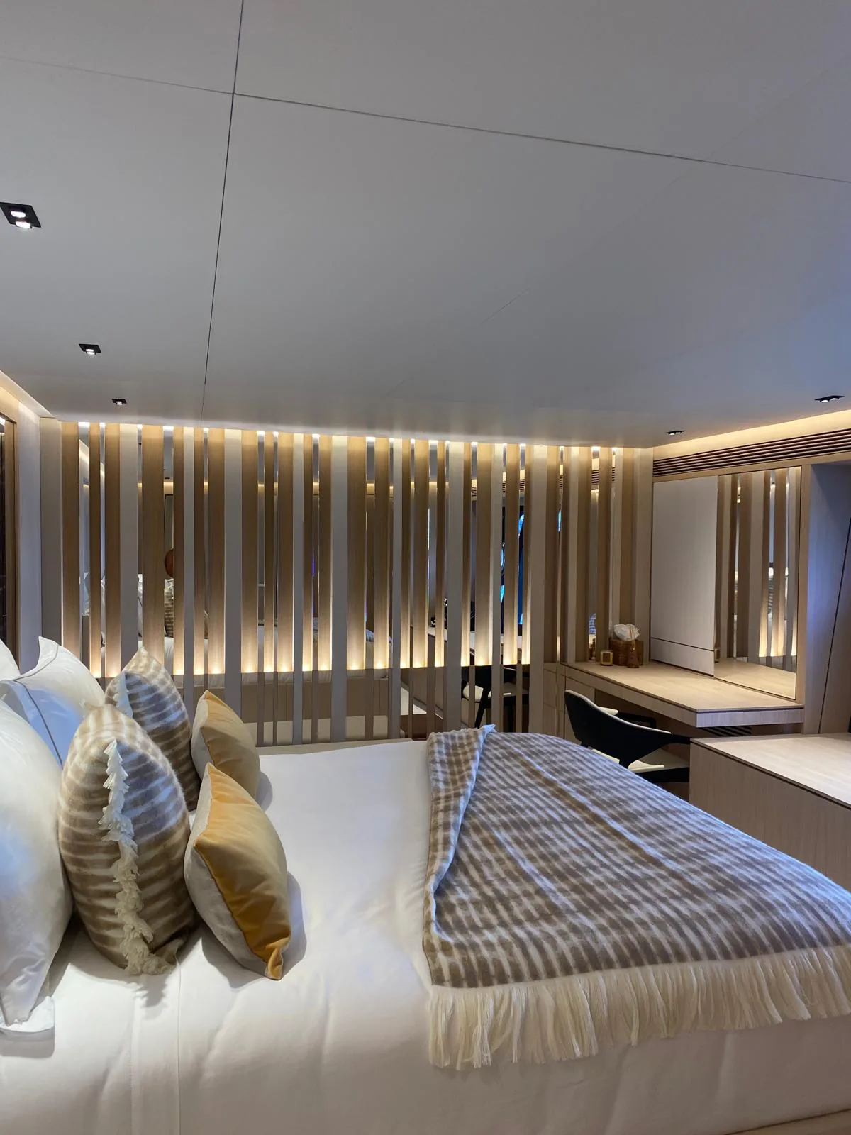 MAXI BEER - photo 11 yacht charter Monaco