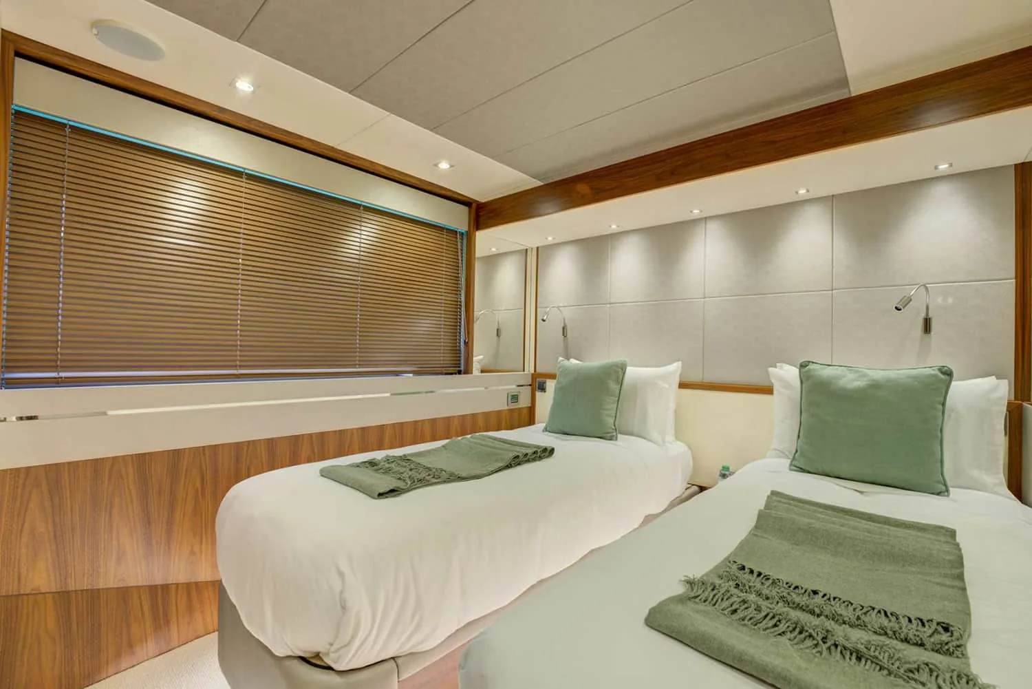 MIKEL ANGELO - photo 10 yacht charter Monaco