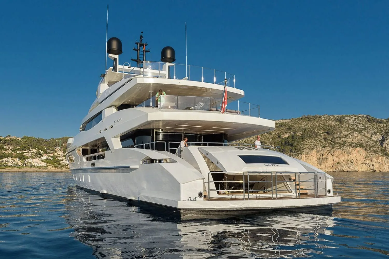 MR T - photo 5 yacht charter Monaco