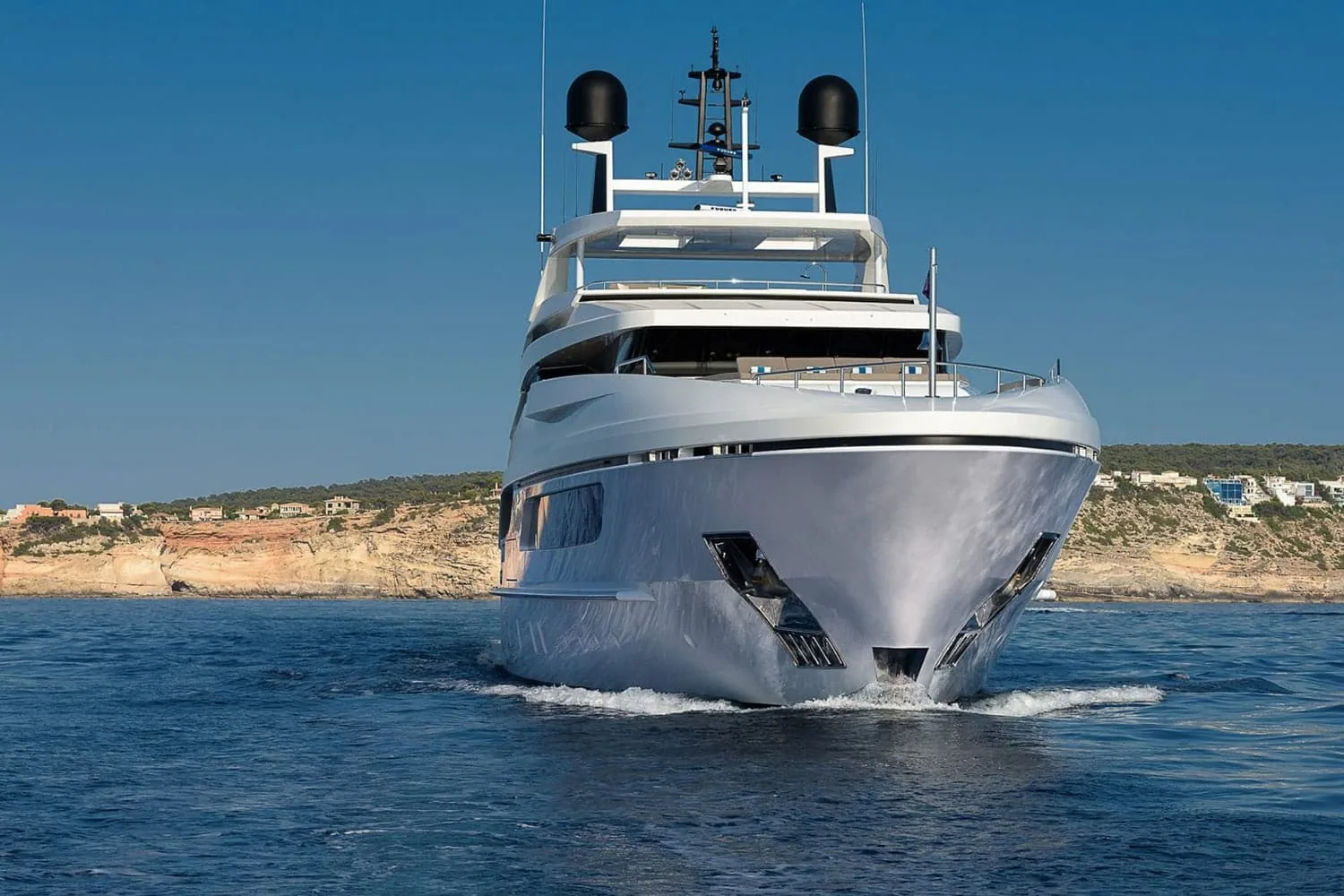 MR T - photo 6 yacht charter Monaco