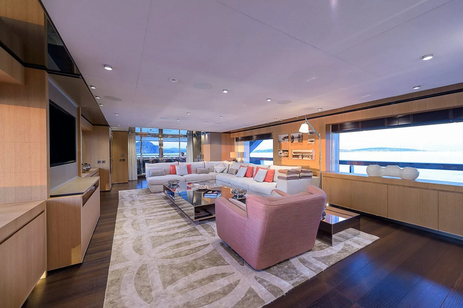 MR T - photo 18 yacht charter Monaco