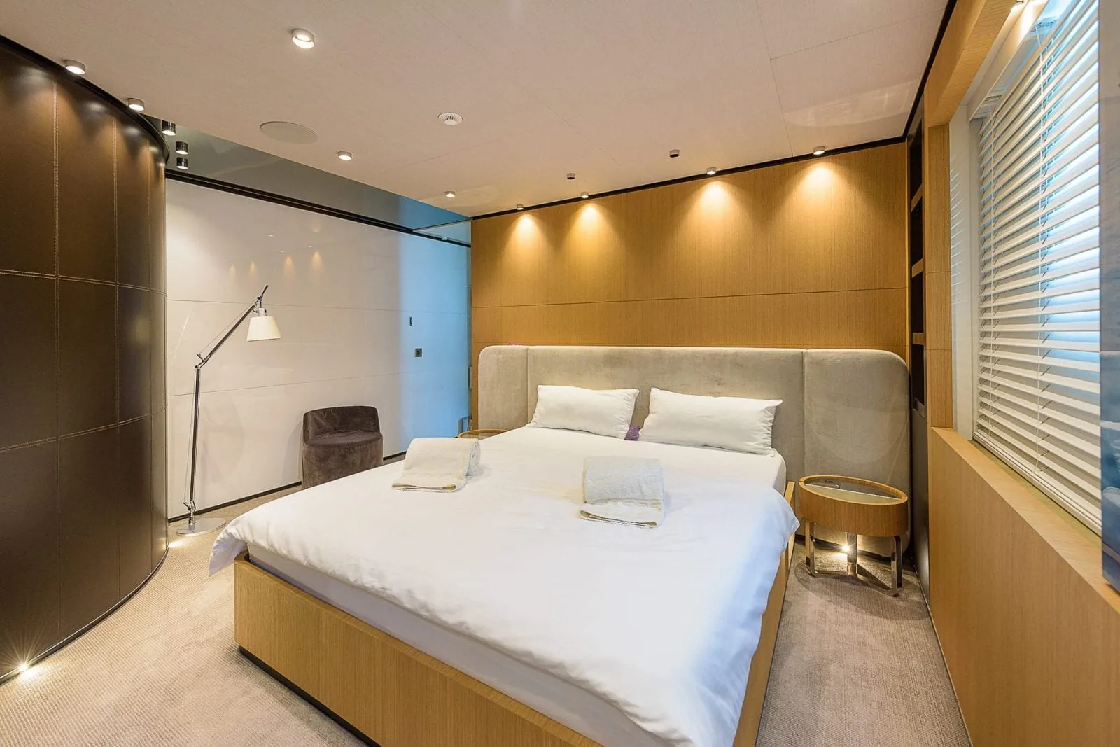 MR T - photo 27 yacht charter Monaco