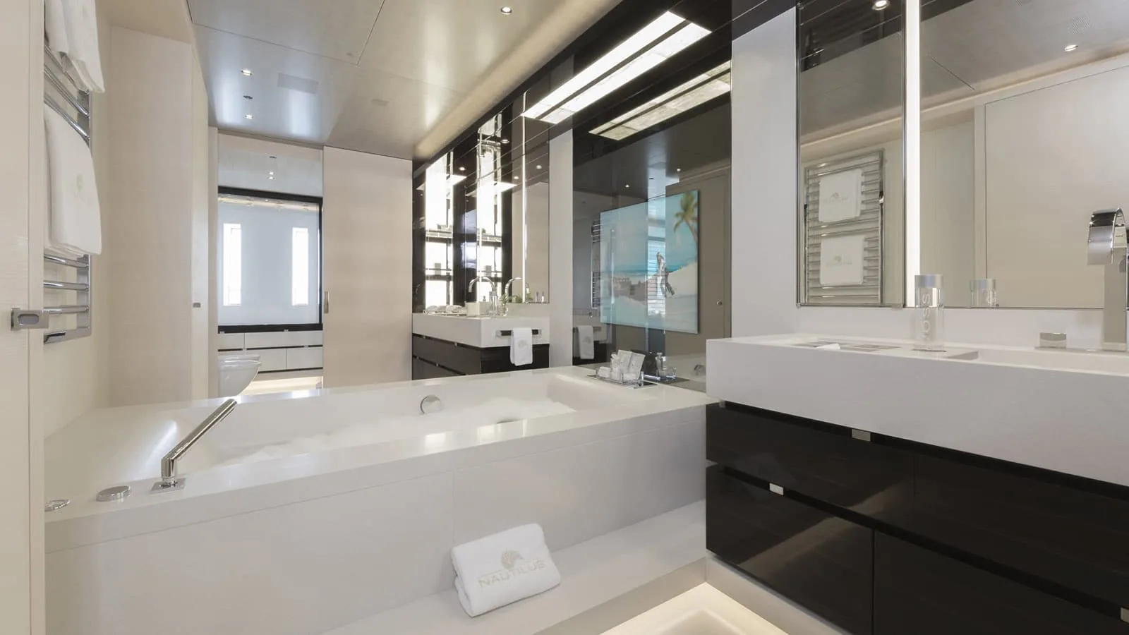 NAUTILUS - photo 31 yacht charter Monaco