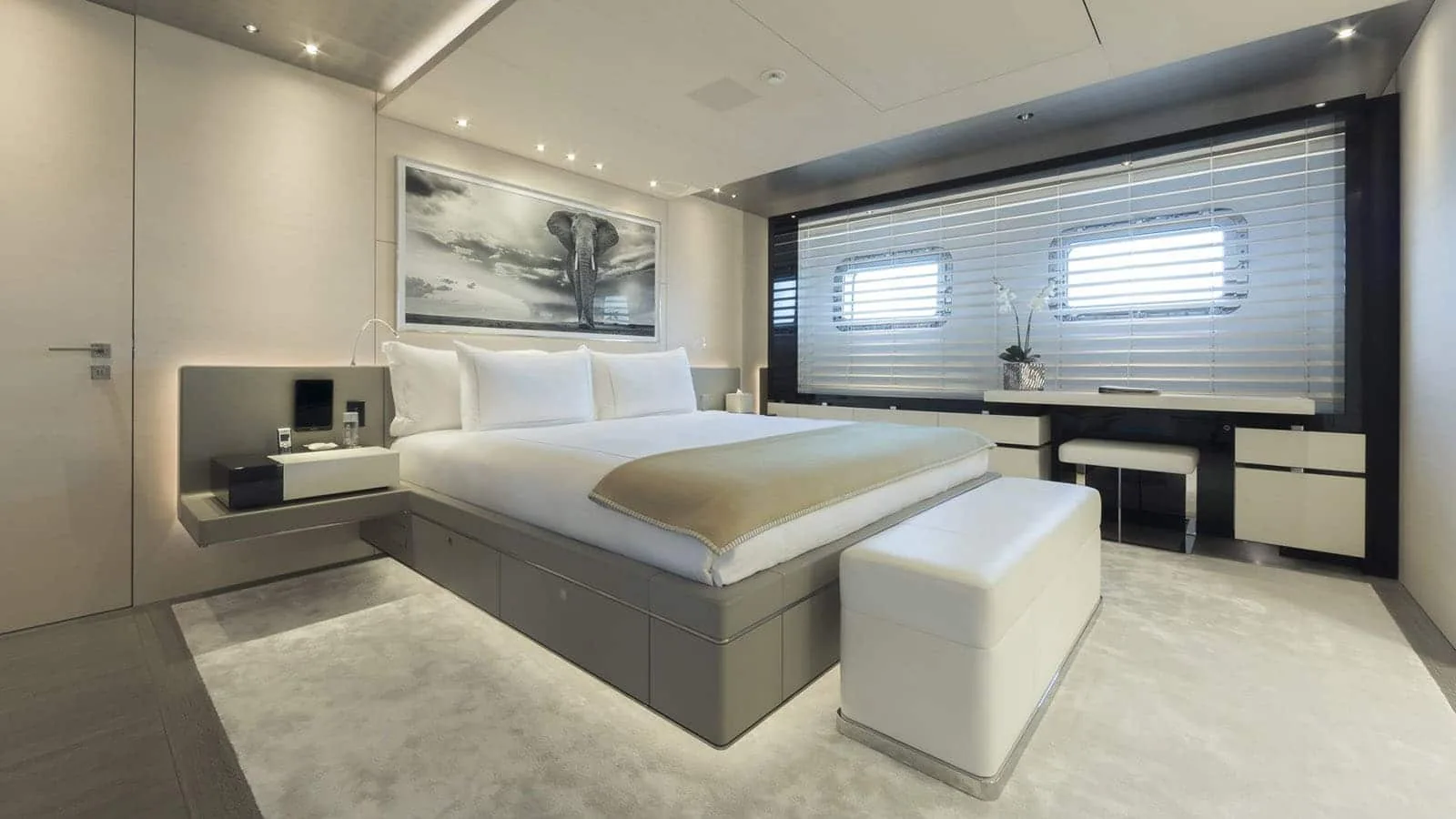 NAUTILUS - photo 35 yacht charter Monaco