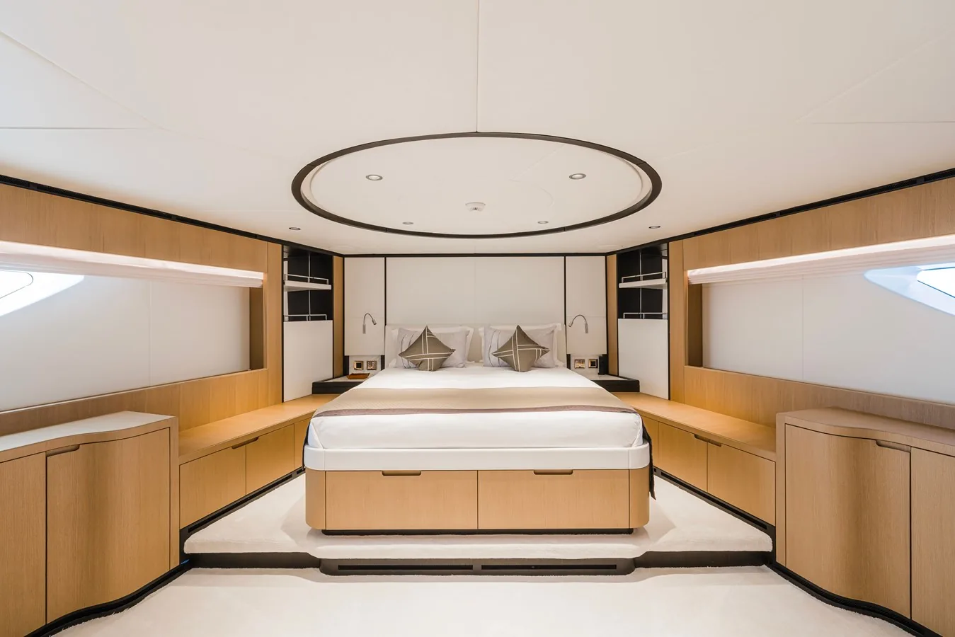 OLIVIA - photo 21 yacht charter Monaco