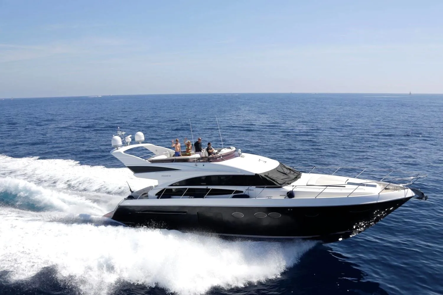 PRINCESS V64 - photo 2 yacht charter Monaco