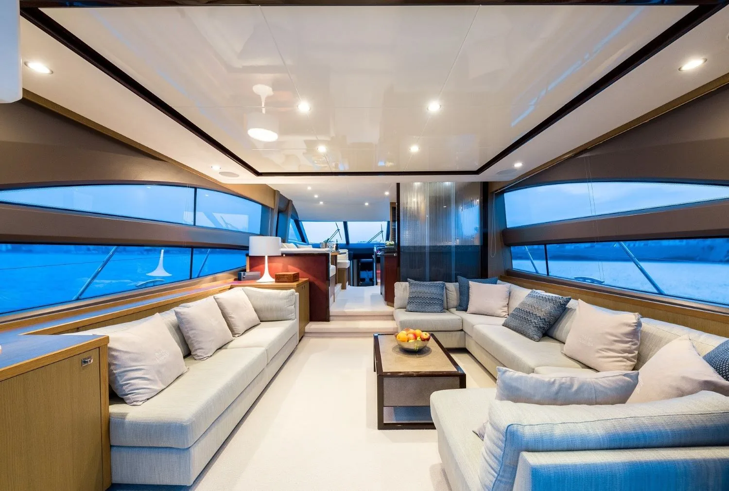 PRINCESS V64 - photo 11 yacht charter Monaco