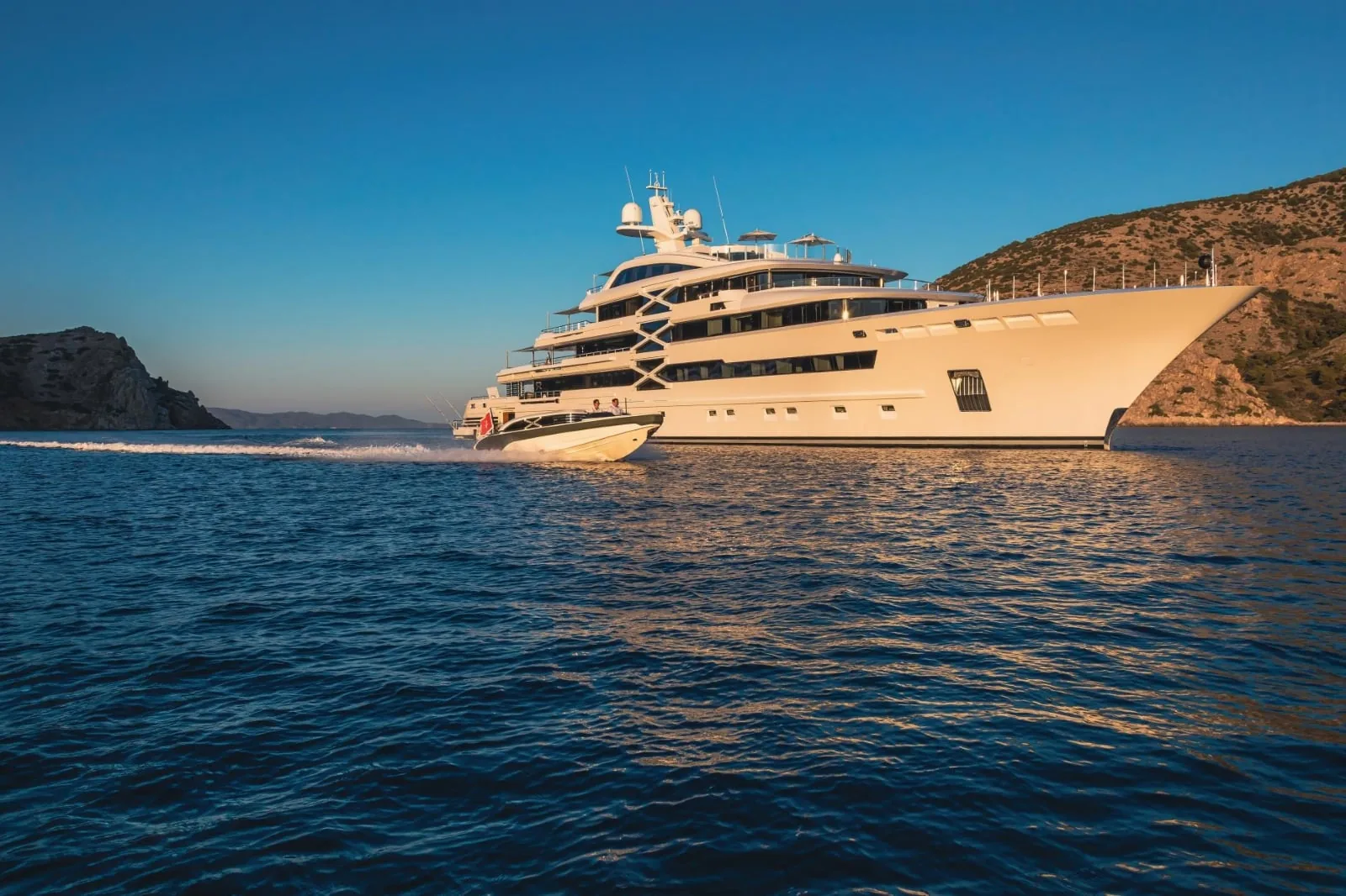 PROJECT X - photo 4 yacht charter Monaco