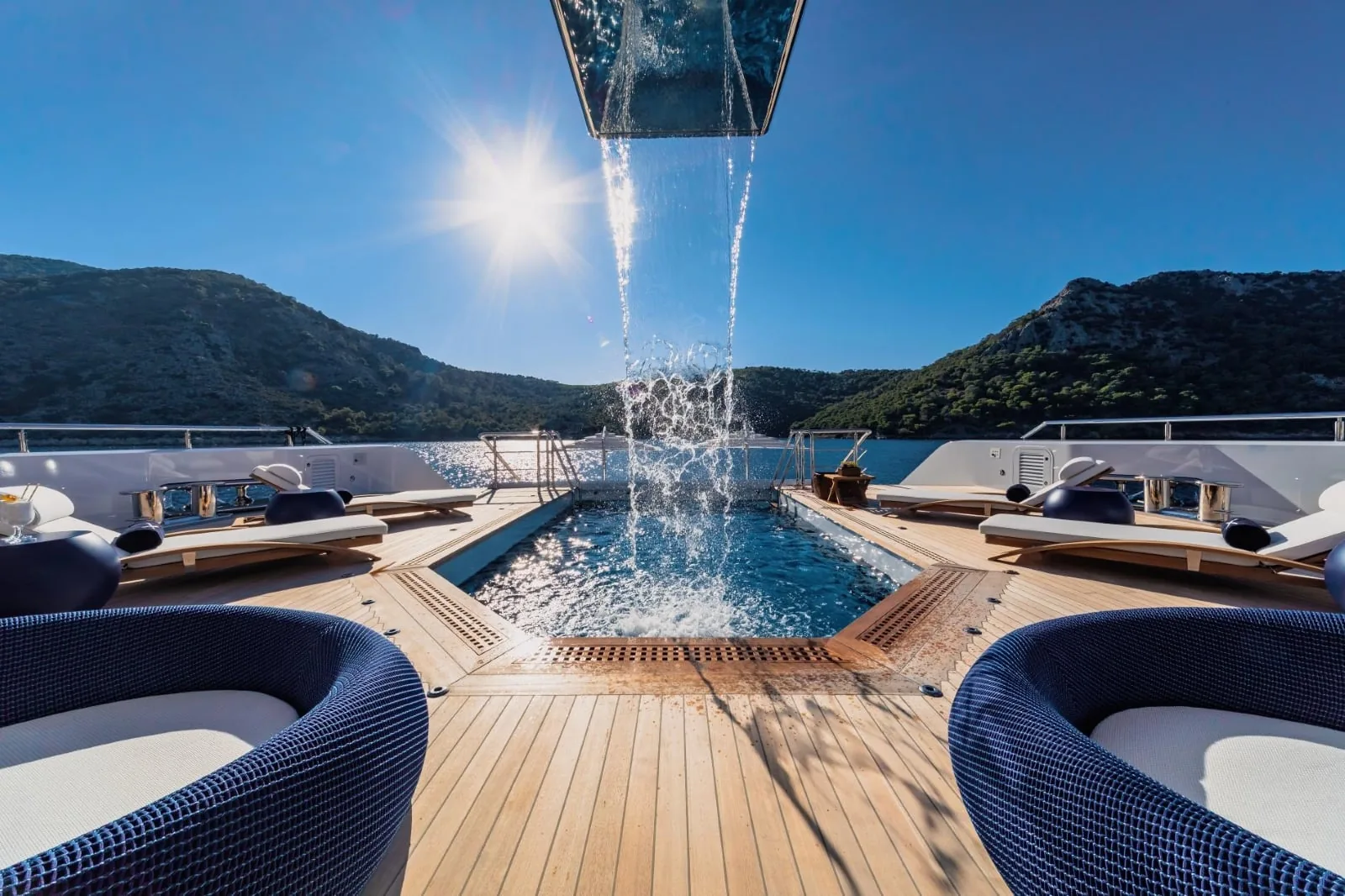 PROJECT X - photo 5 yacht charter Monaco