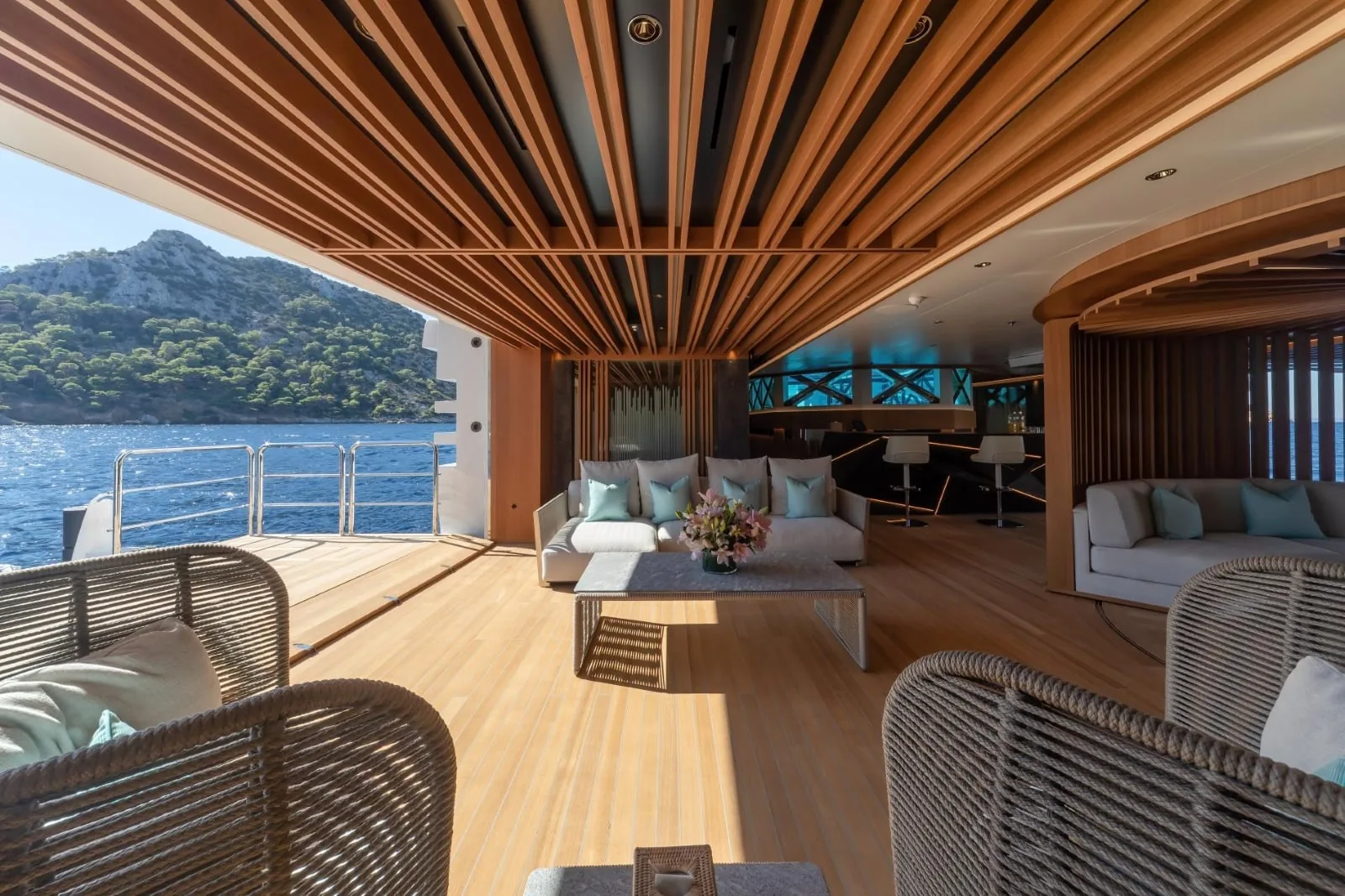 PROJECT X - photo 9 yacht charter Monaco