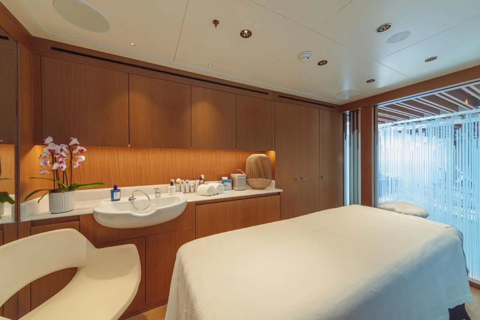 PROJECT X - photo 12 yacht charter Monaco