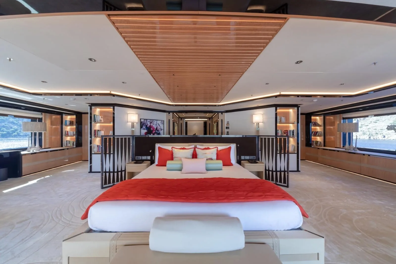 PROJECT X - photo 37 yacht charter Monaco