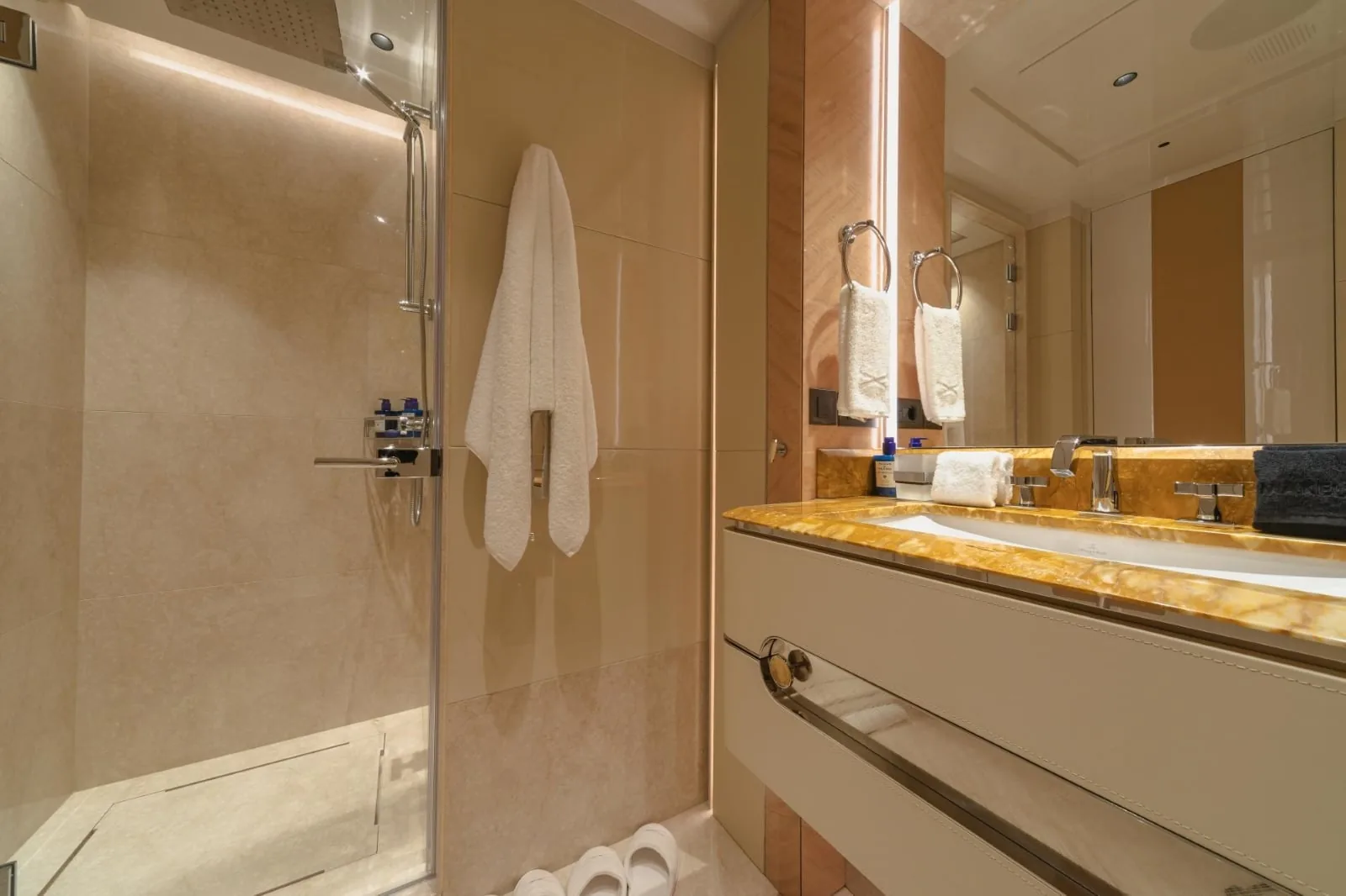PROJECT X - photo 54 yacht charter Monaco
