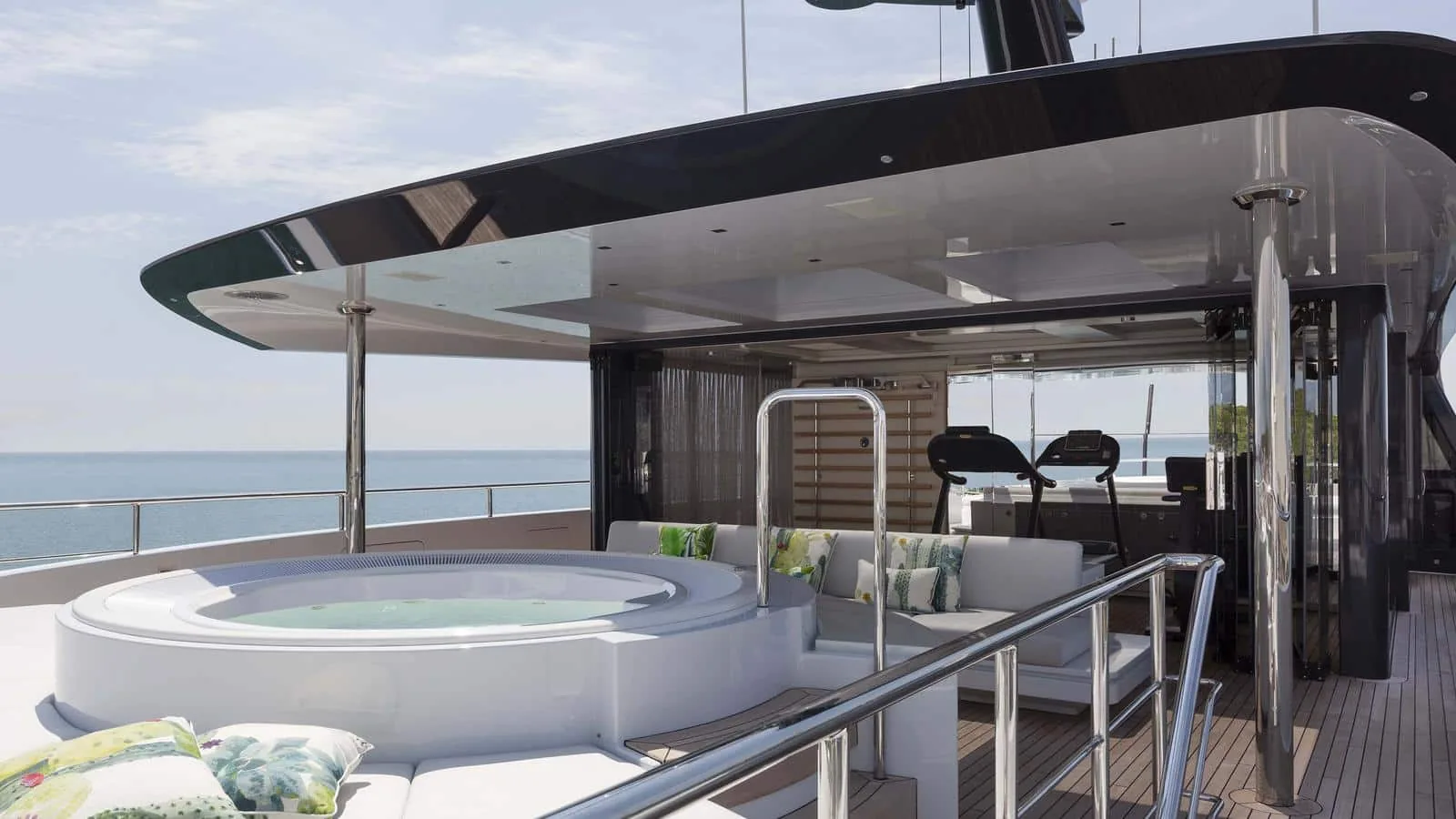 QUINTA ESSENTIA - photo 12 yacht charter Monaco