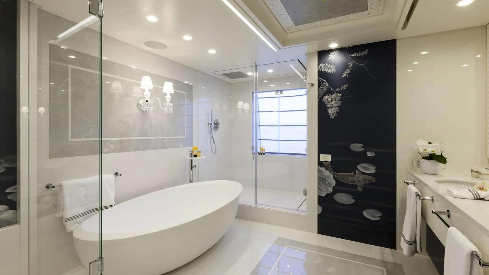 QUINTA ESSENTIA - photo 18 yacht charter Monaco