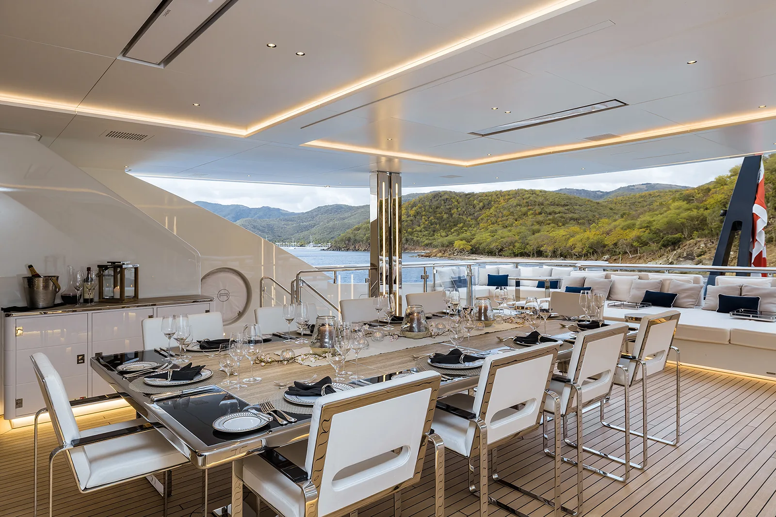 RESILIENCE - photo 10 yacht charter Monaco