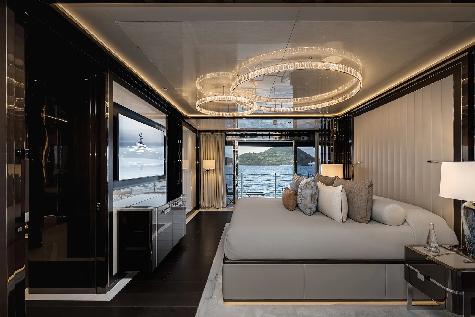 RESILIENCE - photo 26 yacht charter Monaco