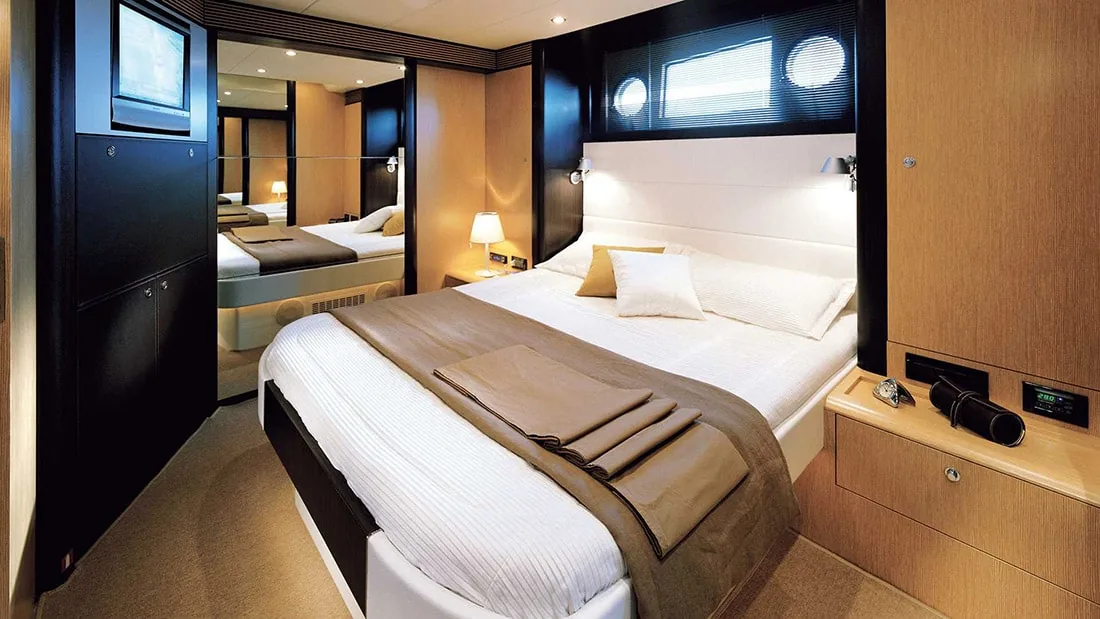 RIVA VERTIGO 63 - photo 5 yacht charter Monaco