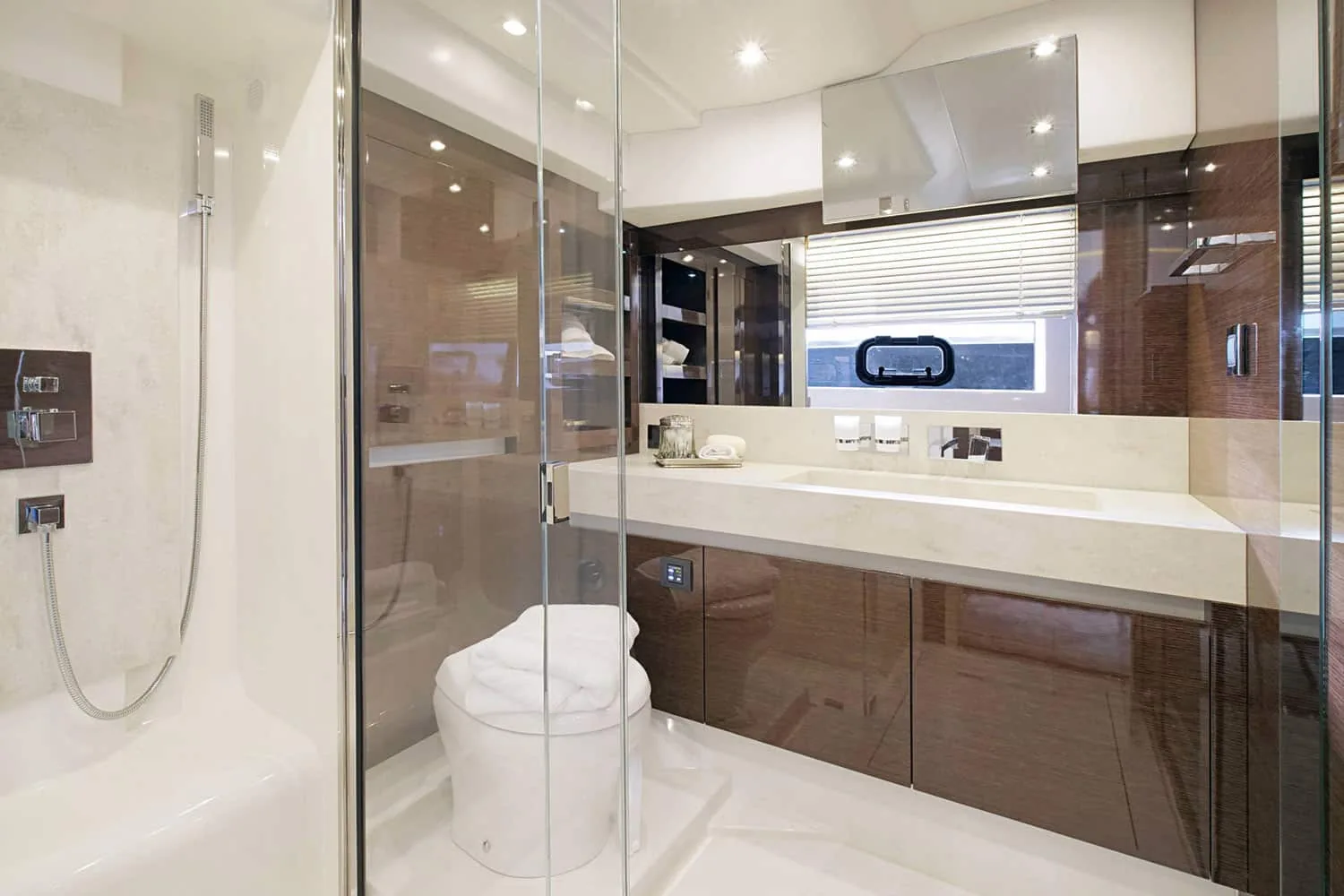 ROMY ONE - photo 22 yacht charter Monaco
