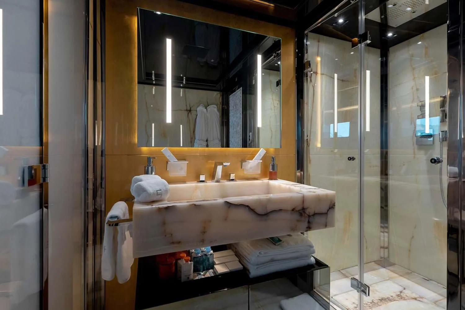 SARASTAR - photo 15 yacht charter Monaco