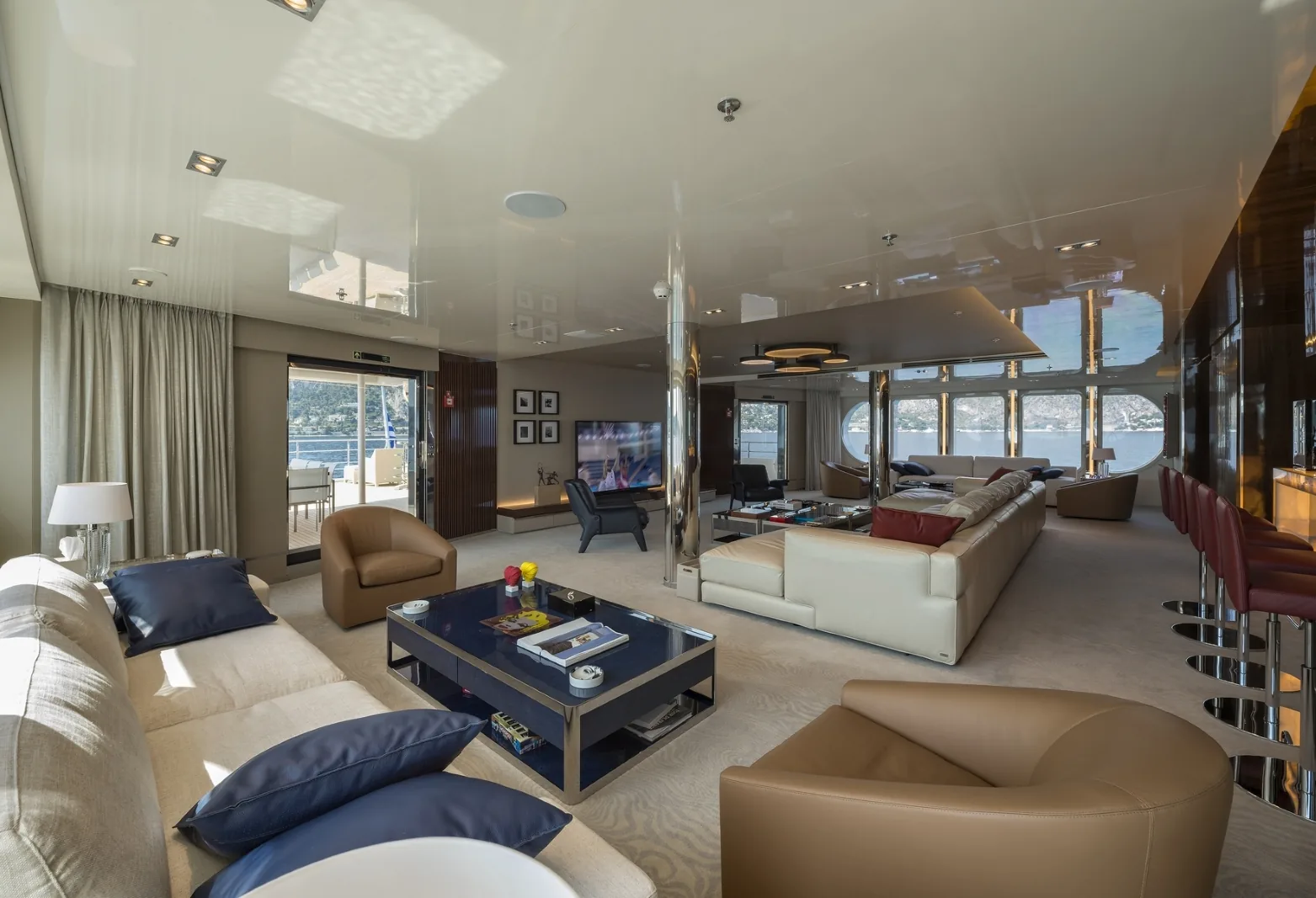 SERENITY - photo 12 yacht charter Monaco