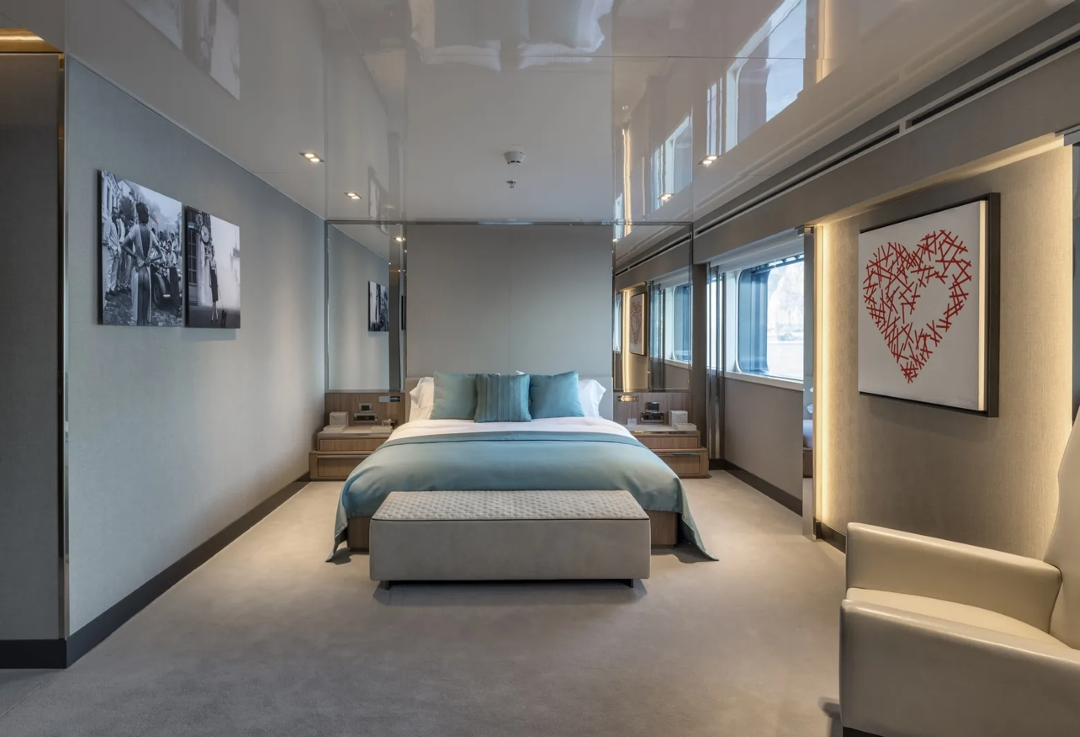 SERENITY - photo 22 yacht charter Monaco