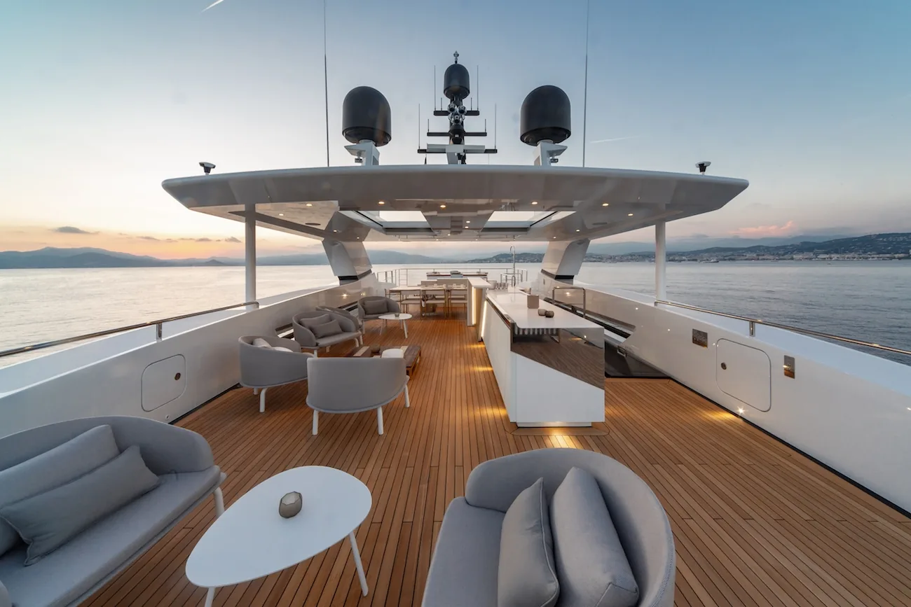 SILVER FOX - photo 11 yacht charter Monaco