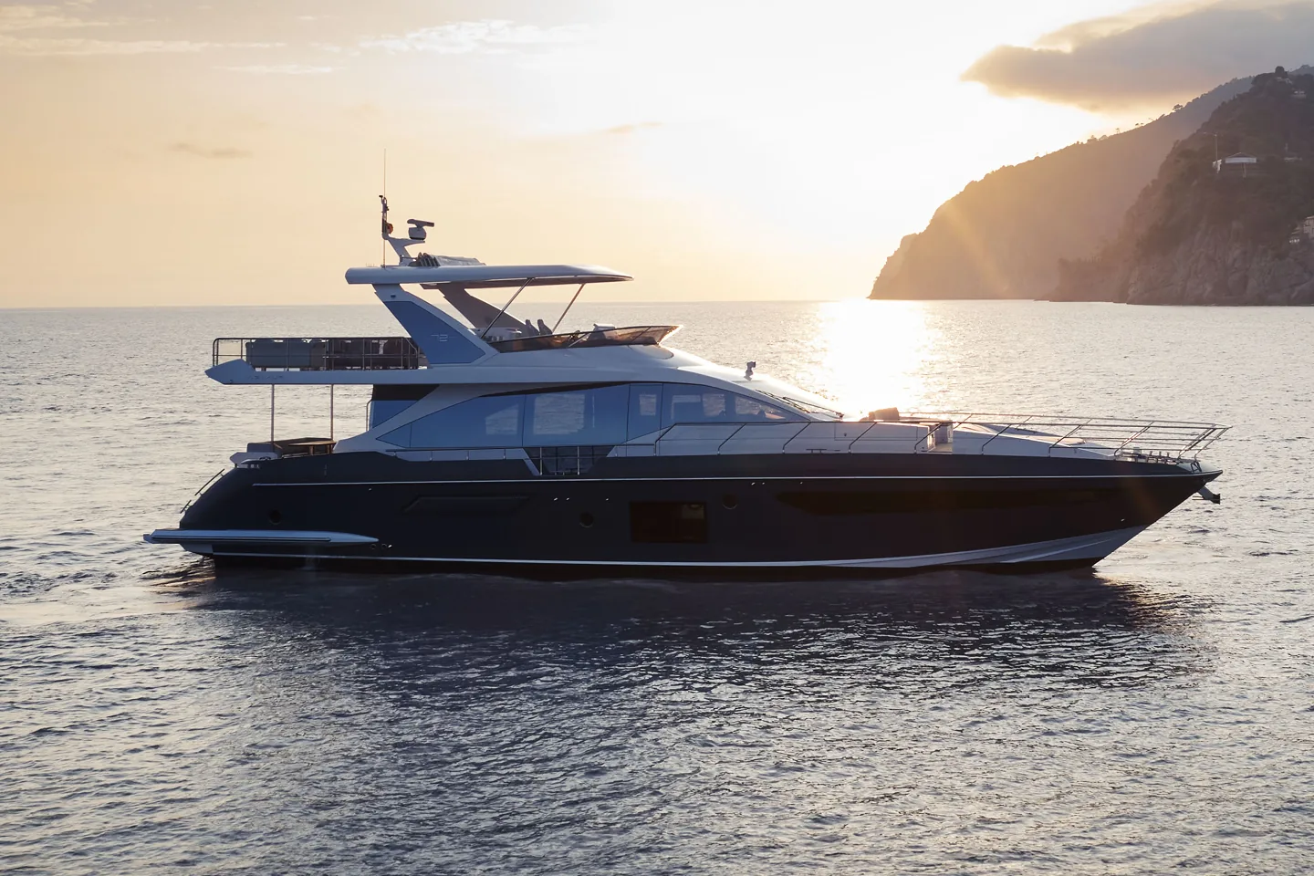 SOLSTICE - photo 10 yacht charter Monaco