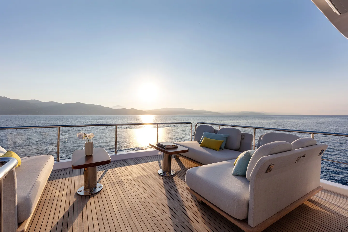 SOLSTICE - photo 11 yacht charter Monaco