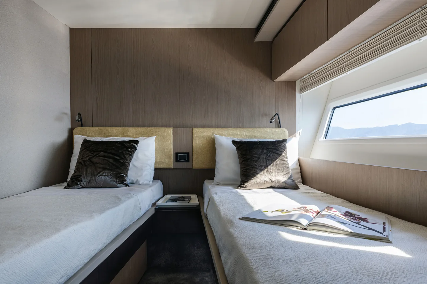 SOLSTICE - photo 31 yacht charter Monaco
